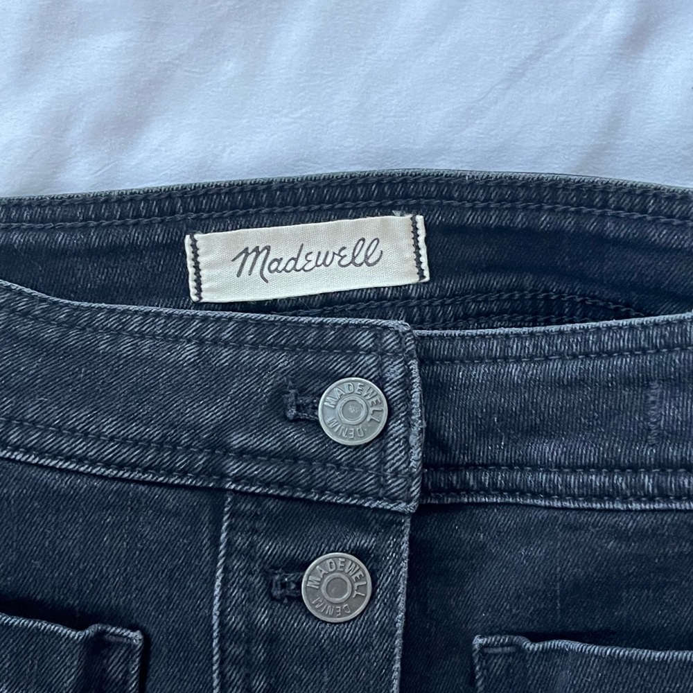 black madewell skirt! size 2!
